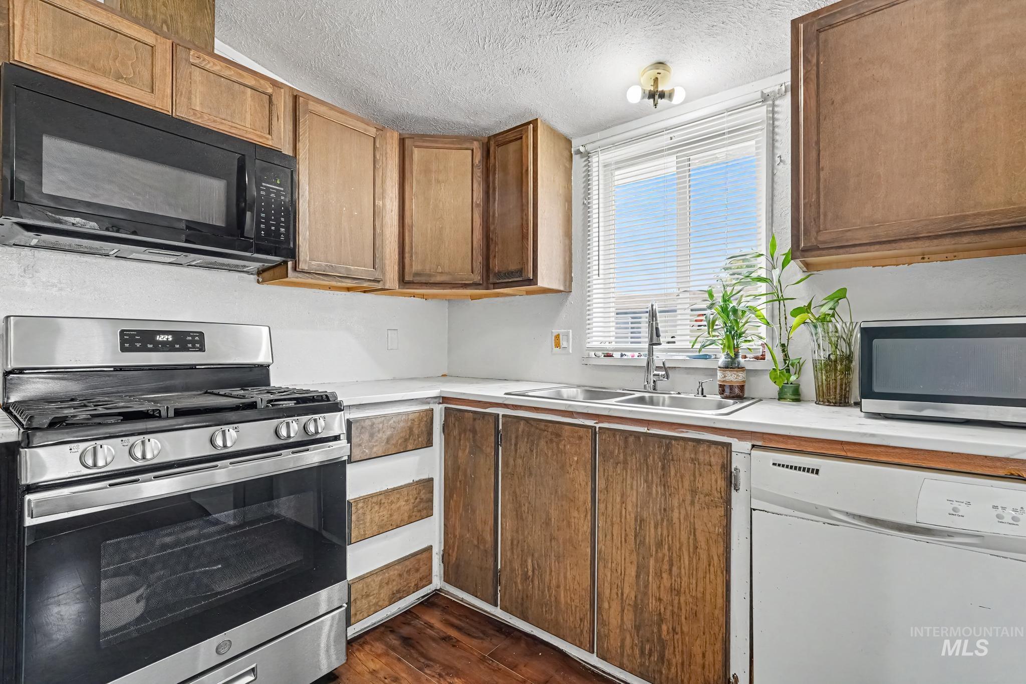 2608 Powderhorn Dr, Caldwell, Idaho 83605, 3 Bedrooms, 2 Bathrooms, Residential For Sale, Price $100,000,MLS 98991727