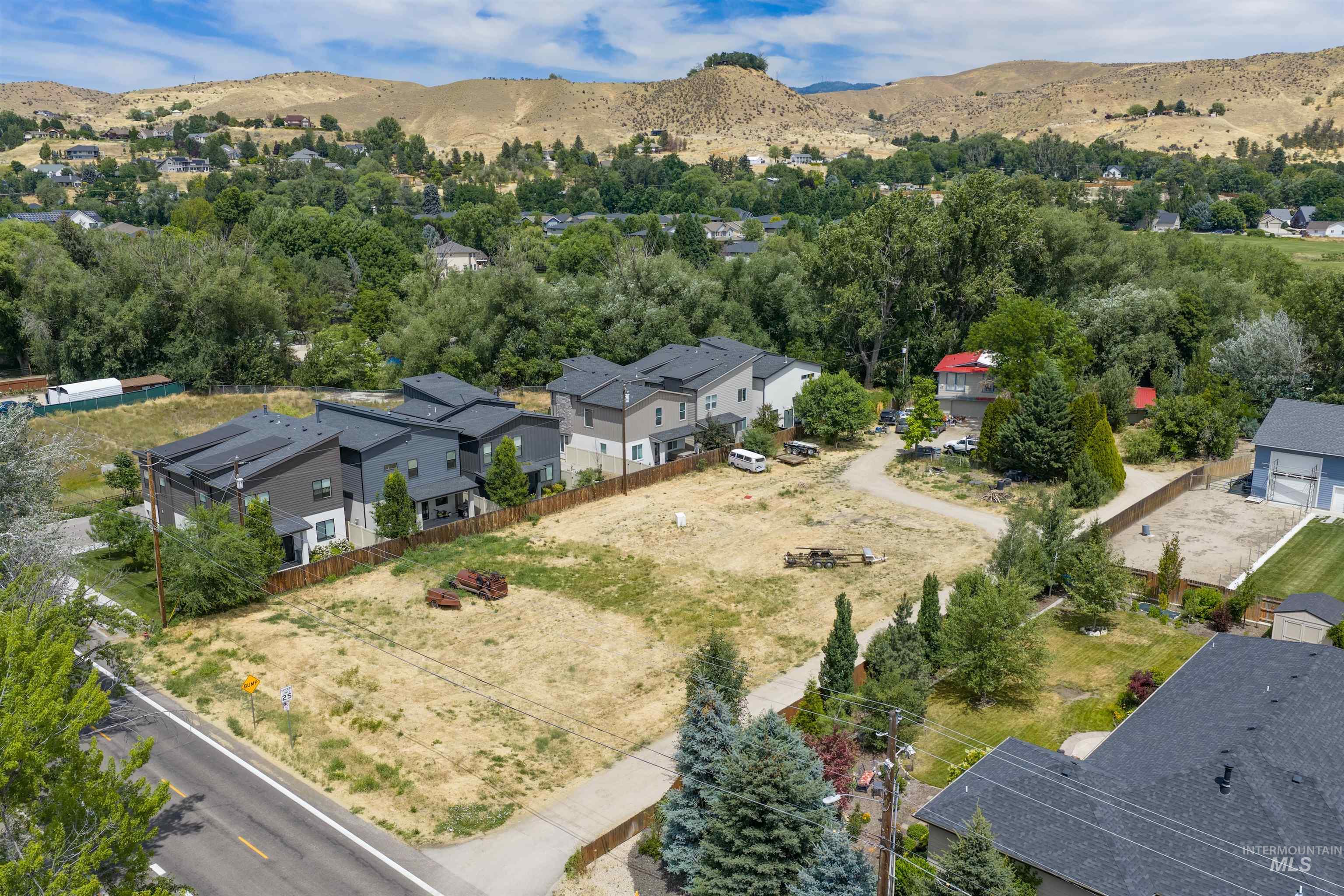 5708 N Pierce Park Lane, Boise, Idaho 83714, 3 Bedrooms, 2 Bathrooms, Residential For Sale, Price $899,900,MLS 98991730