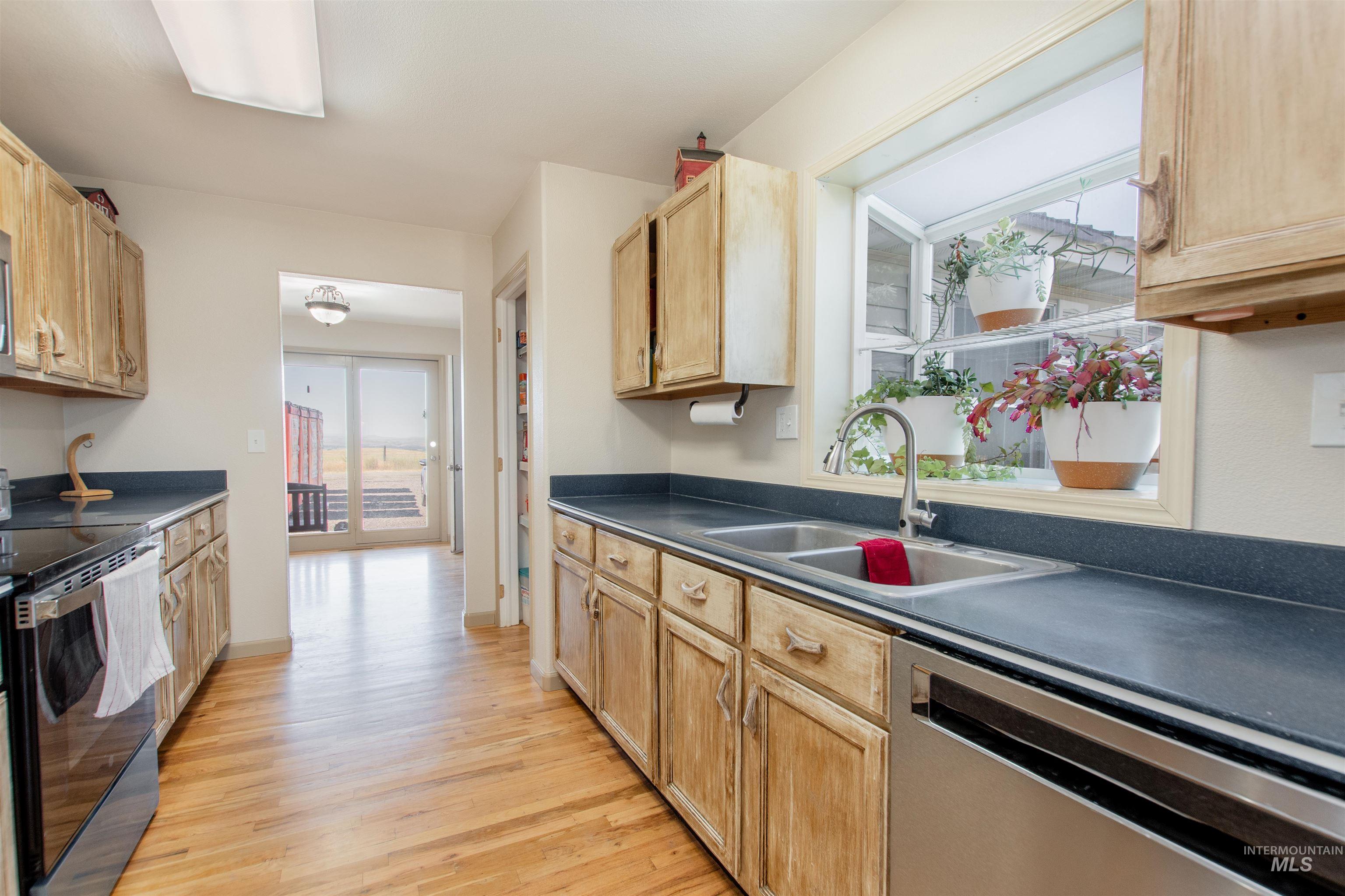 2270 Kilborn Lane, Mesa, Idaho 83643, 5 Bedrooms, 3 Bathrooms, Residential For Sale, Price $875,000,MLS 98991731