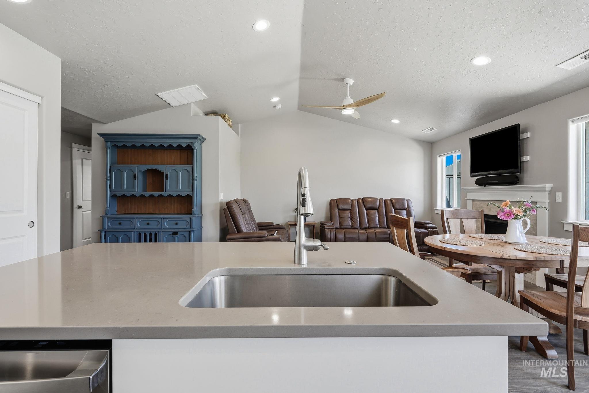1024 N Ryde Ave, Kuna, Idaho 83634, 3 Bedrooms, 2 Bathrooms, Residential For Sale, Price $429,990,MLS 98991734