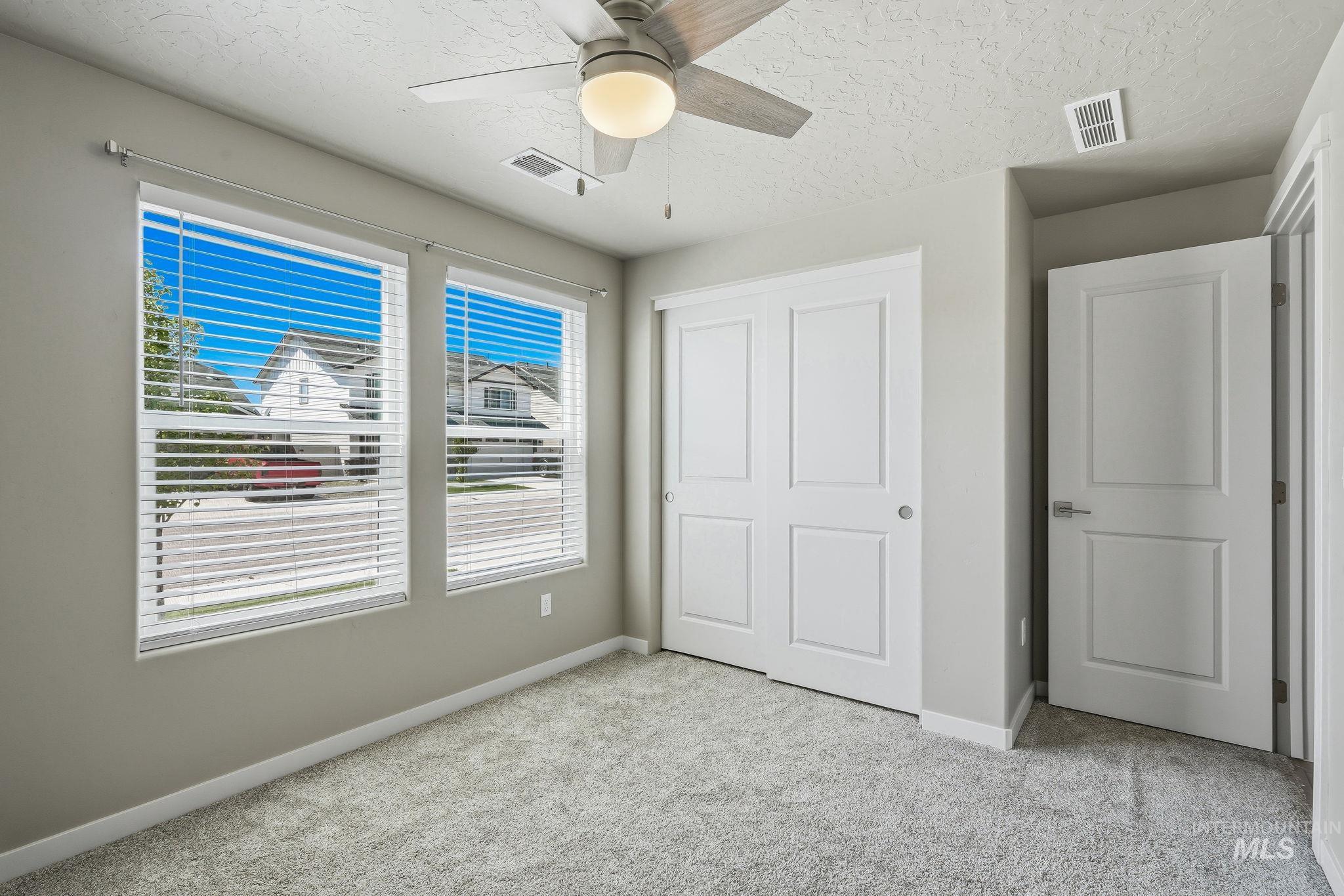 1024 N Ryde Ave, Kuna, Idaho 83634, 3 Bedrooms, 2 Bathrooms, Residential For Sale, Price $429,990,MLS 98991734