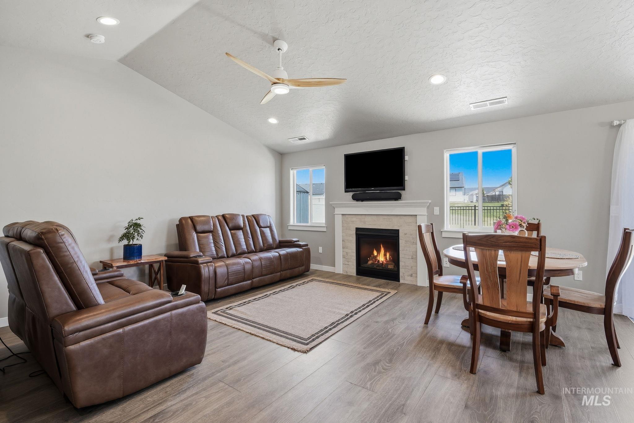 1024 N Ryde Ave, Kuna, Idaho 83634, 3 Bedrooms, 2 Bathrooms, Residential For Sale, Price $429,990,MLS 98991734