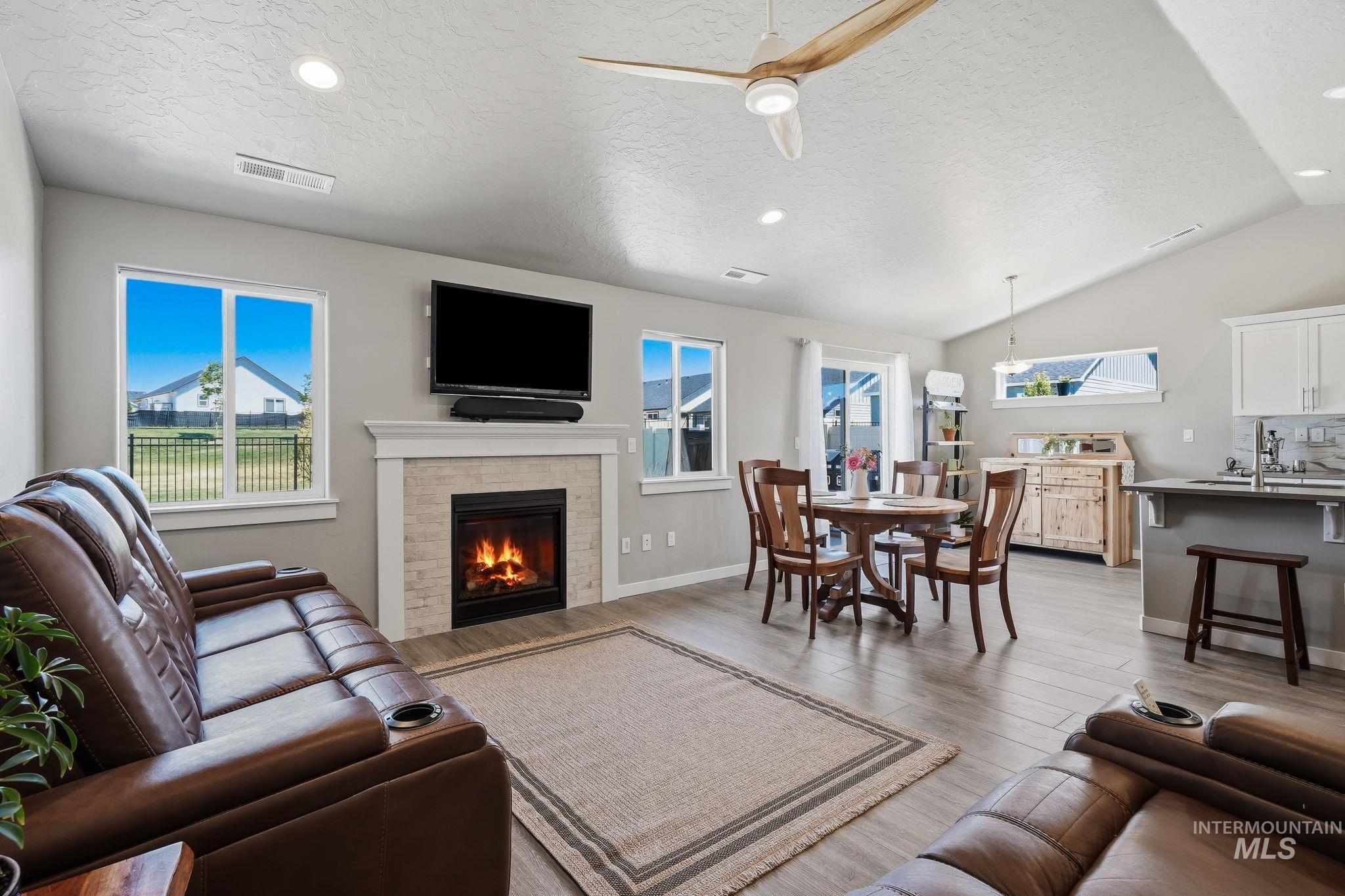 1024 N Ryde Ave, Kuna, Idaho 83634, 3 Bedrooms, 2 Bathrooms, Residential For Sale, Price $429,990,MLS 98991734