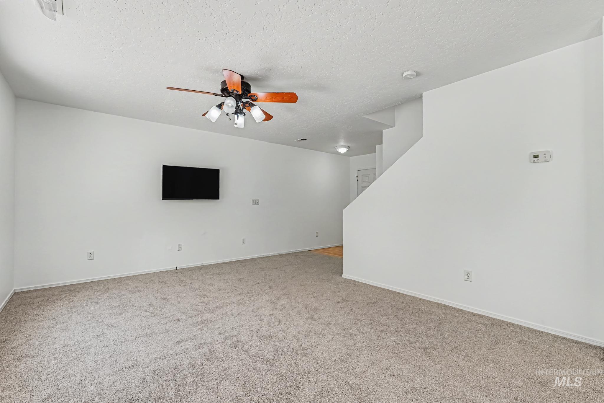 16109 Sunnyfield, Caldwell, Idaho 83607, 3 Bedrooms, 2.5 Bathrooms, Residential For Sale, Price $355,000,MLS 98991735