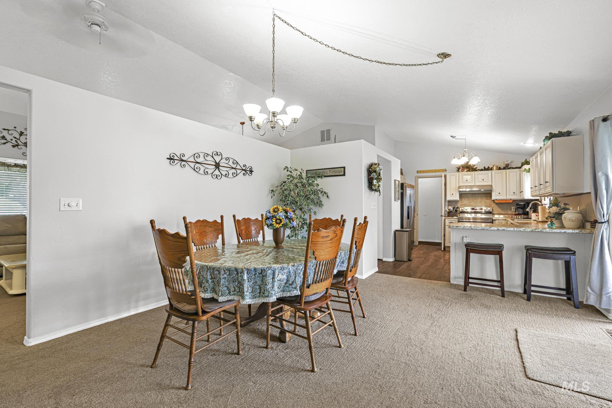 426 Bitterbrush Dr, Twin Falls, Idaho 83301-7557, 3 Bedrooms, 2 Bathrooms, Residential For Sale, Price $399,900,MLS 98991736