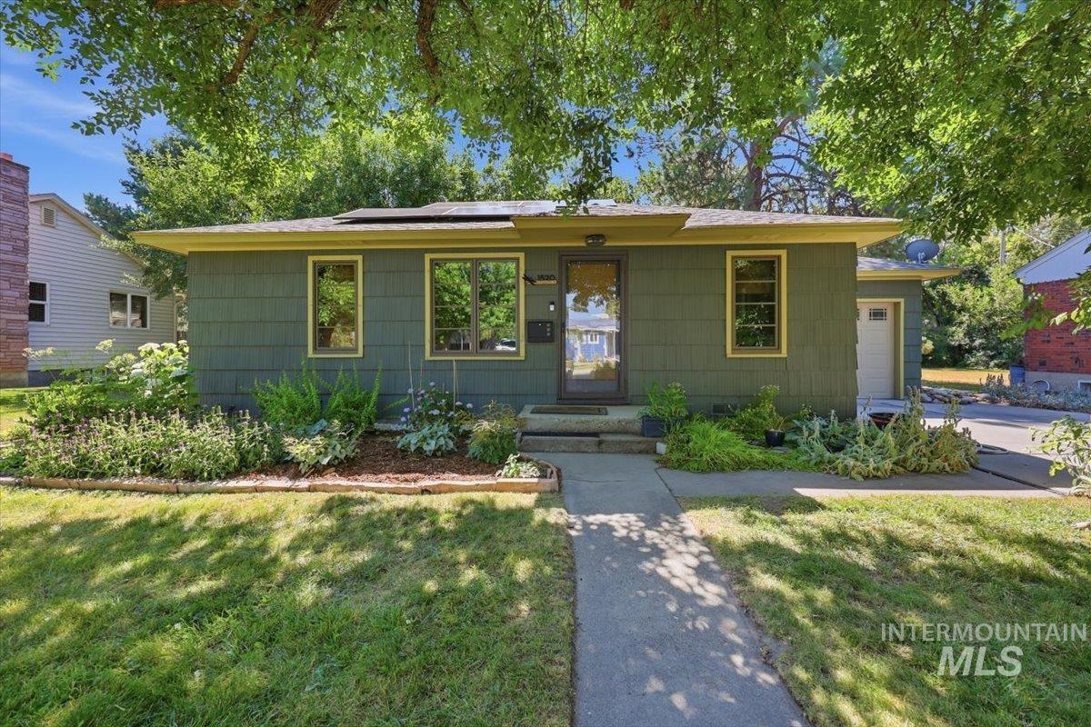 1520 S Chrisway Dr, Boise, Idaho 83706, 3 Bedrooms, 1 Bathroom, Residential For Sale, Price $448,990,MLS 98991739