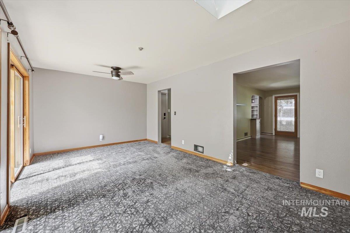 1520 S Chrisway Dr, Boise, Idaho 83706, 3 Bedrooms, 1 Bathroom, Residential For Sale, Price $448,990,MLS 98991739
