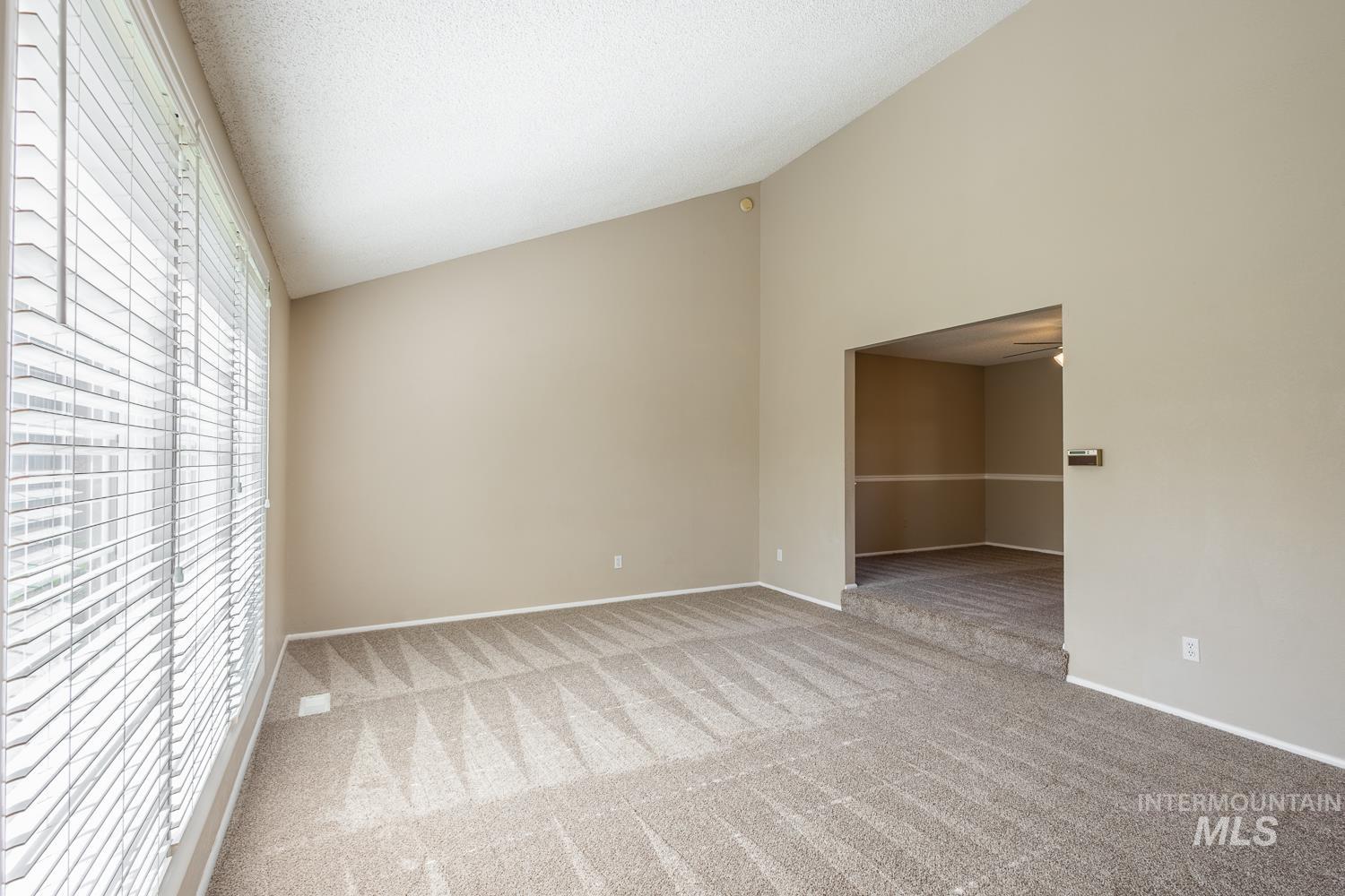5267 N Marcliffe Ave, Boise, Idaho 83704, 4 Bedrooms, 2.5 Bathrooms, Residential For Sale, Price $579,900,MLS 98991740