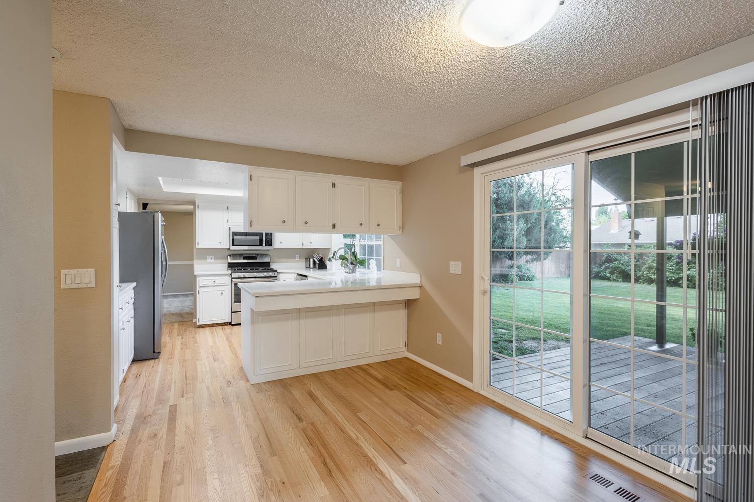 5267 N Marcliffe Ave, Boise, Idaho 83704, 4 Bedrooms, 2.5 Bathrooms, Residential For Sale, Price $579,900,MLS 98991740