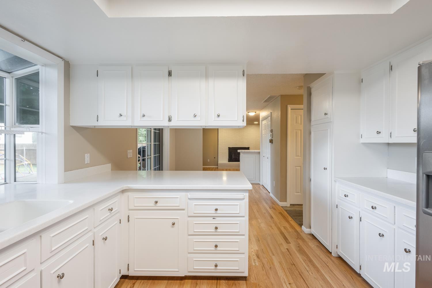 5267 N Marcliffe Ave, Boise, Idaho 83704, 4 Bedrooms, 2.5 Bathrooms, Residential For Sale, Price $579,900,MLS 98991740