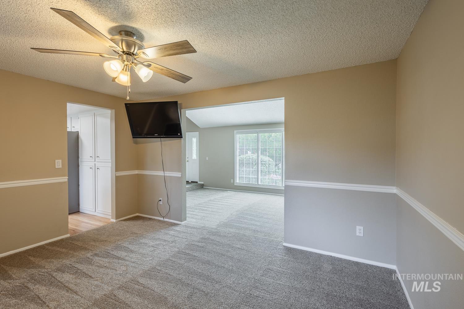 5267 N Marcliffe Ave, Boise, Idaho 83704, 4 Bedrooms, 2.5 Bathrooms, Residential For Sale, Price $579,900,MLS 98991740