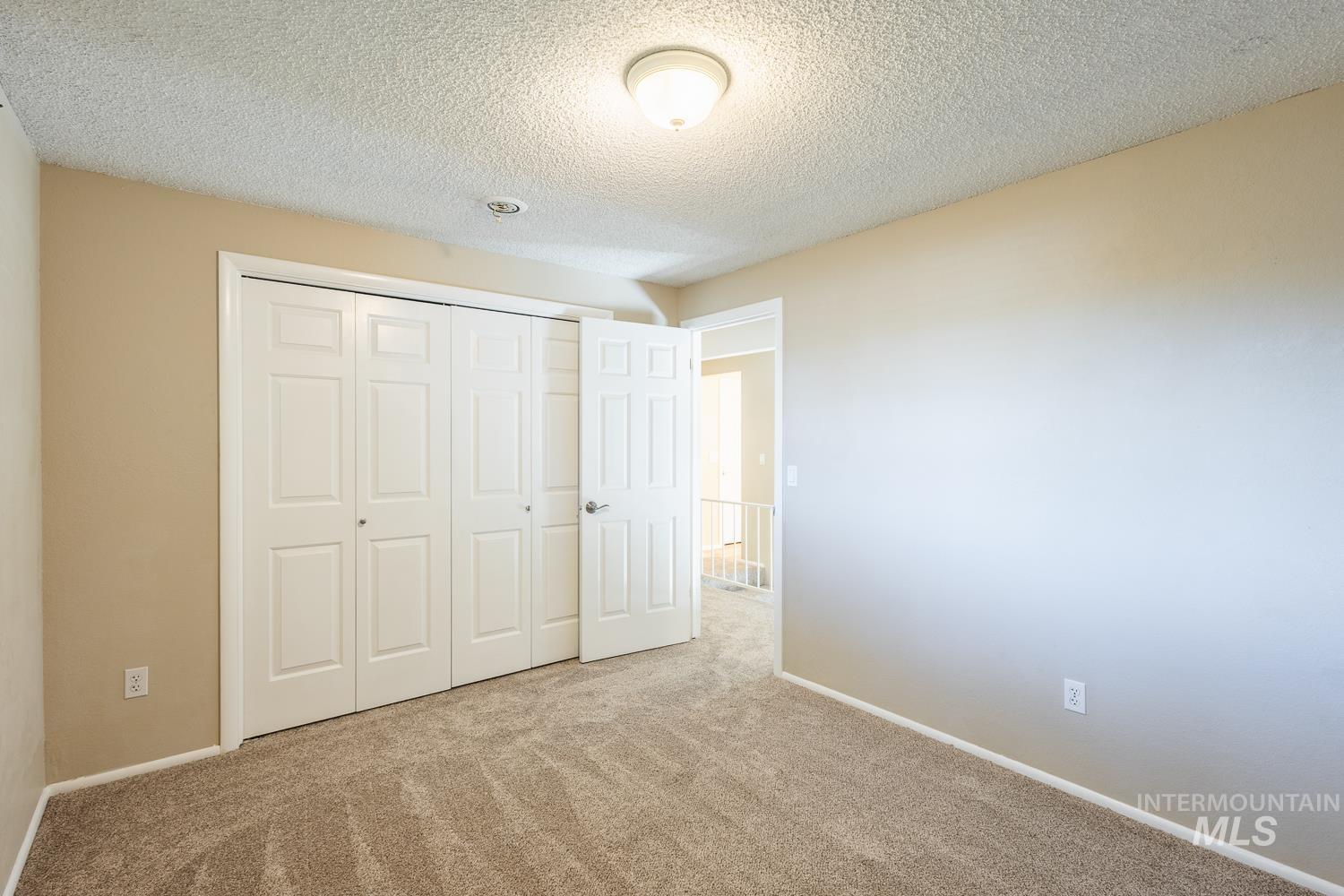 5267 N Marcliffe Ave, Boise, Idaho 83704, 4 Bedrooms, 2.5 Bathrooms, Residential For Sale, Price $579,900,MLS 98991740
