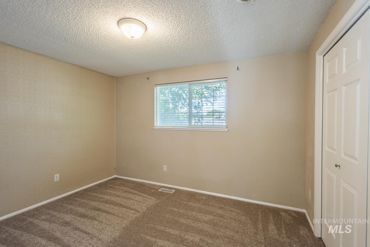 5267 N Marcliffe Ave, Boise, Idaho 83704, 4 Bedrooms, 2.5 Bathrooms, Residential For Sale, Price $579,900,MLS 98991740