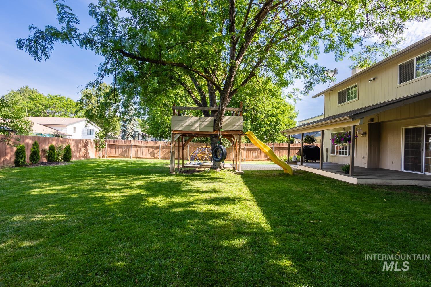 5267 N Marcliffe Ave, Boise, Idaho 83704, 4 Bedrooms, 2.5 Bathrooms, Residential For Sale, Price $579,900,MLS 98991740