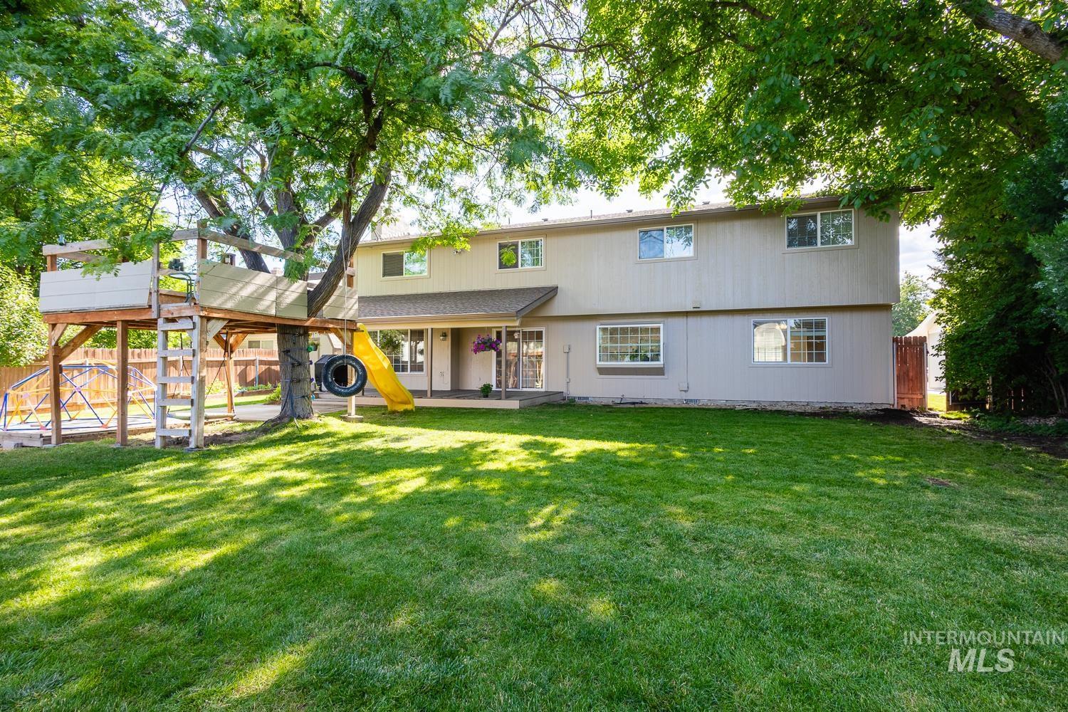 5267 N Marcliffe Ave, Boise, Idaho 83704, 4 Bedrooms, 2.5 Bathrooms, Residential For Sale, Price $579,900,MLS 98991740