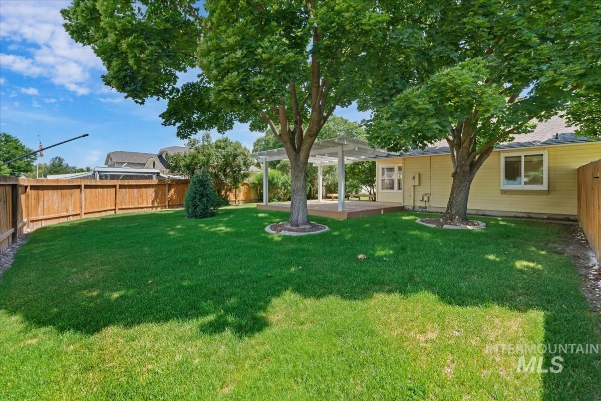 1468 E Bishop Dr., Eagle, Idaho 83616, 3 Bedrooms, 2 Bathrooms, Residential For Sale, Price $525,000, 98991742