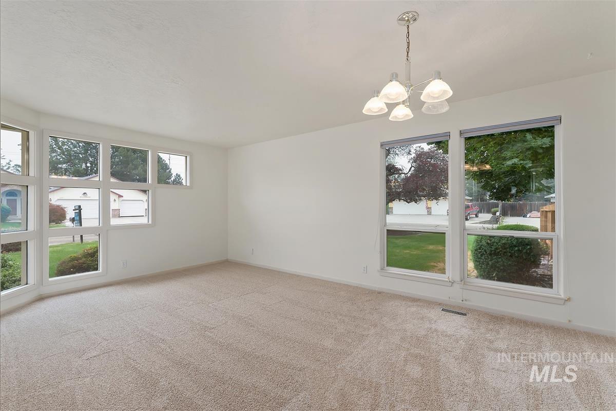 1468 E Bishop Dr., Eagle, Idaho 83616, 3 Bedrooms, 2 Bathrooms, Residential For Sale, Price $525,000, 98991742