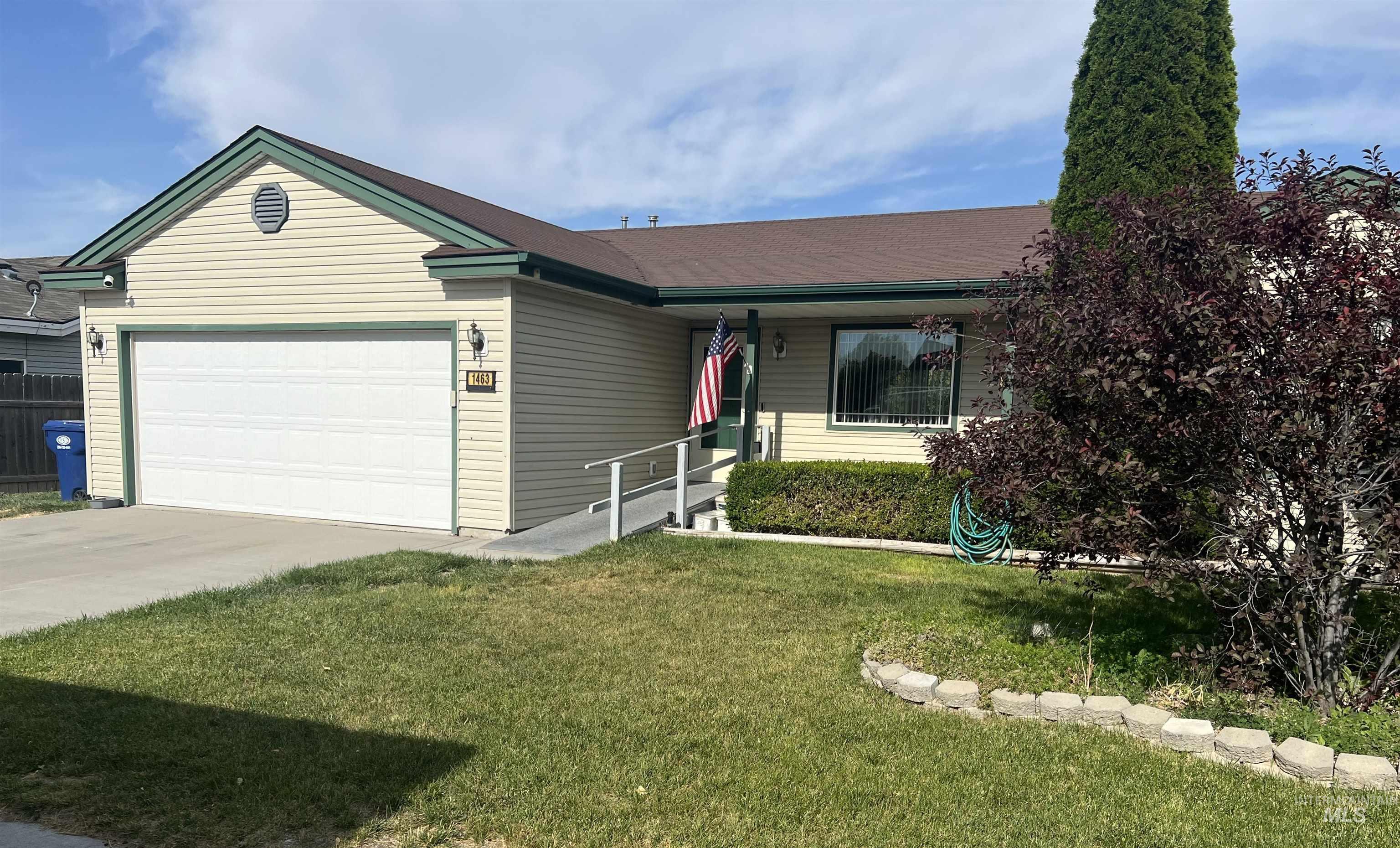 1463 Wrangler, Twin Falls, Idaho 83301, 3 Bedrooms, 2 Bathrooms, Residential For Sale, Price $325,000, 98991745
