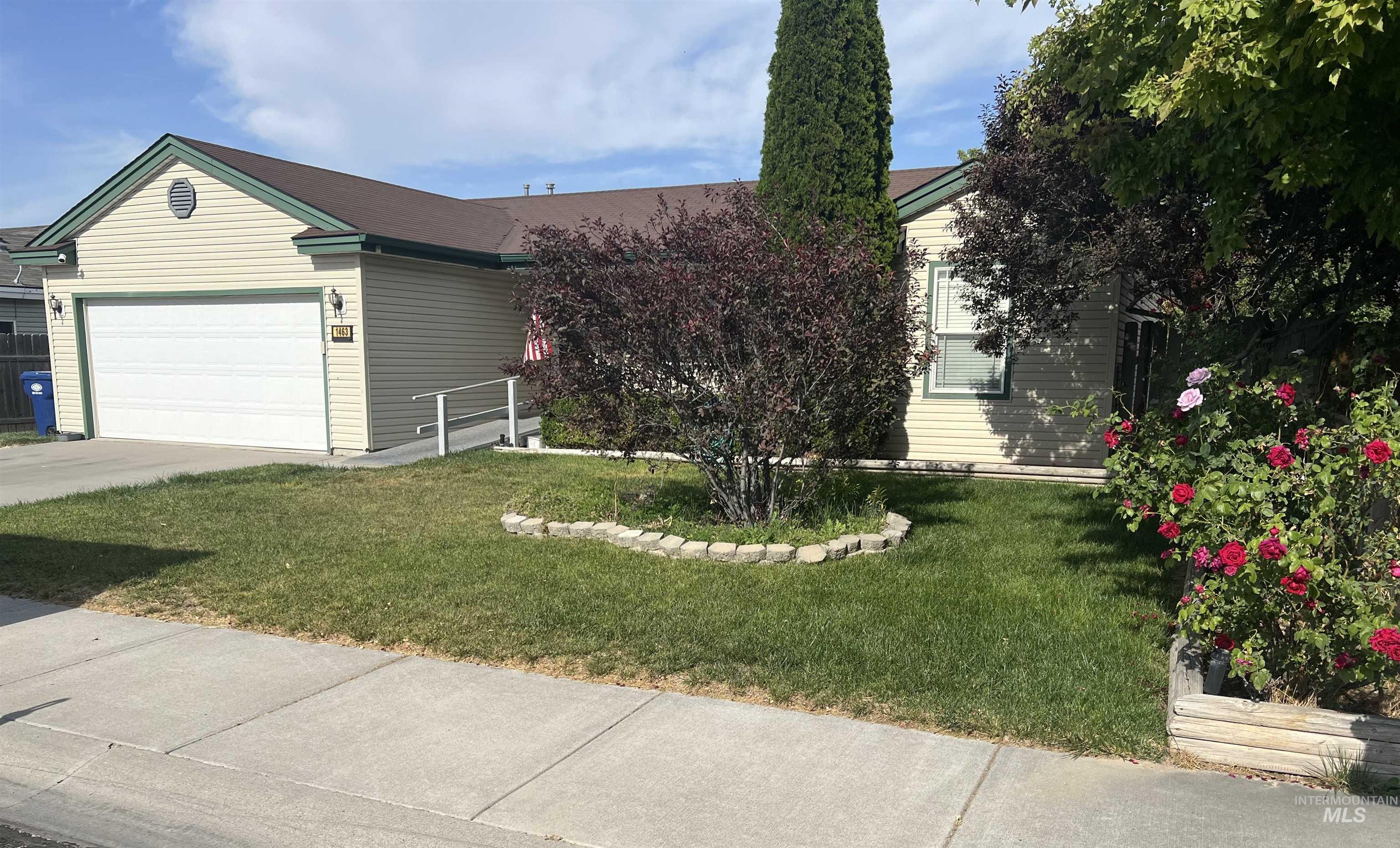 1463 Wrangler, Twin Falls, Idaho 83301, 3 Bedrooms, 2 Bathrooms, Residential For Sale, Price $325,000, 98991745