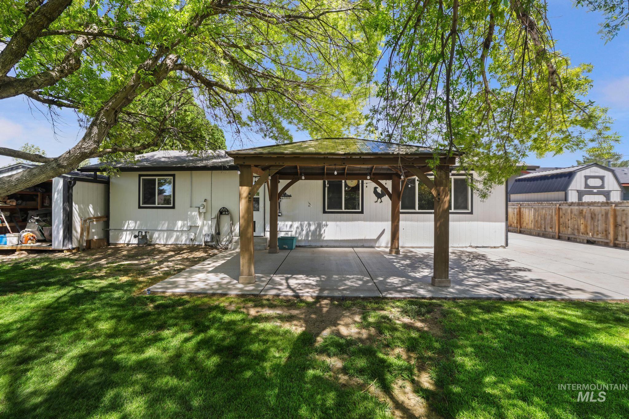 712 Locust St., Kimberly, Idaho 83341, 3 Bedrooms, 1 Bathroom, Residential For Sale, Price $305,000,MLS 98991746