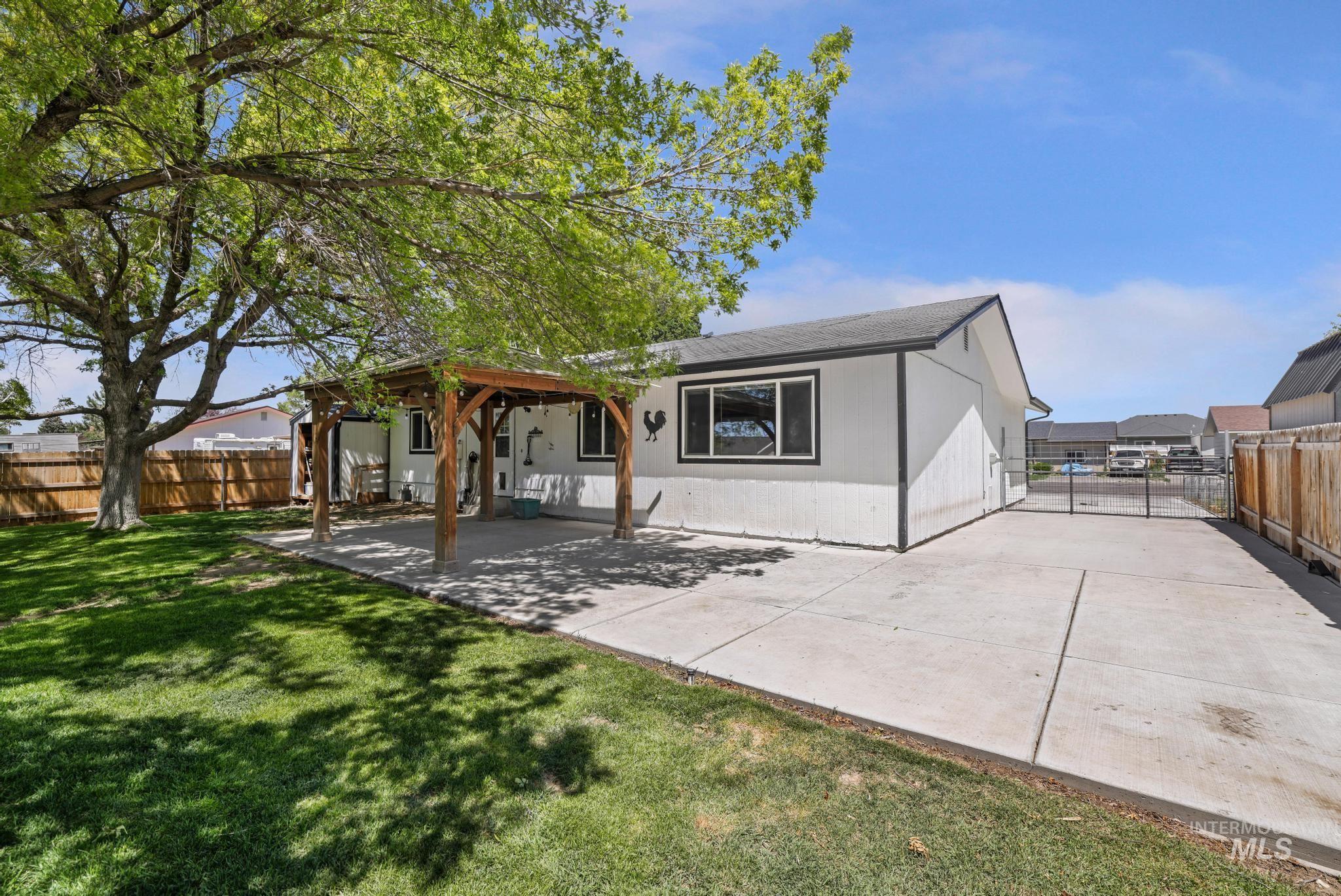 712 Locust St., Kimberly, Idaho 83341, 3 Bedrooms, 1 Bathroom, Residential For Sale, Price $305,000,MLS 98991746