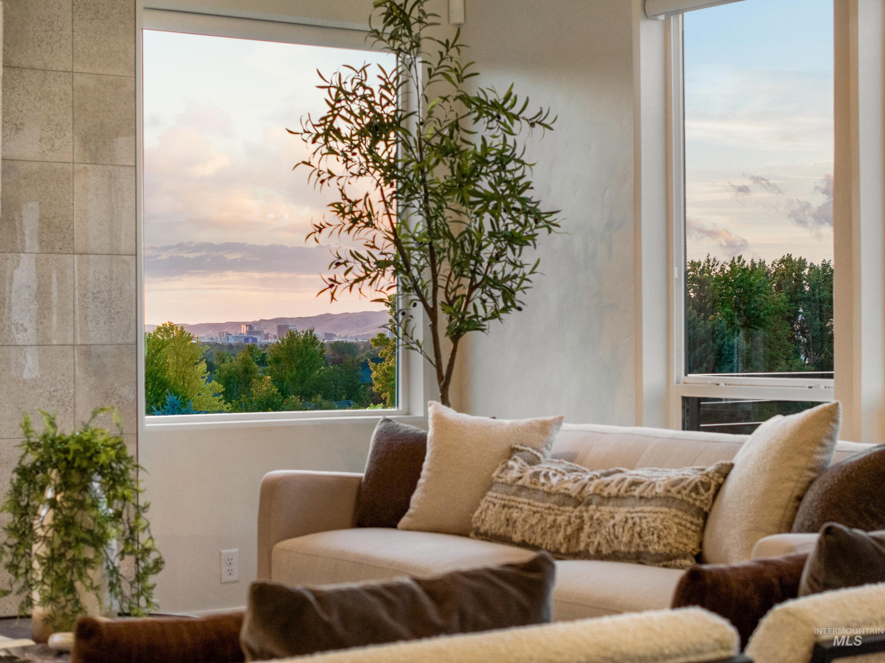 1246 E Echelon Ridge Ln, Boise, Idaho 83716, 3 Bedrooms, 2.5 Bathrooms, Residential For Sale, Price $699,900, 98991747