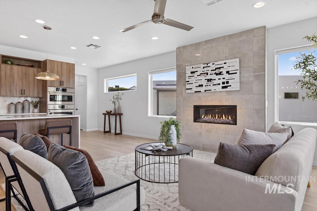 1246 E Echelon Ridge Ln, Boise, Idaho 83716, 3 Bedrooms, 2.5 Bathrooms, Residential For Sale, Price $699,900, 98991747