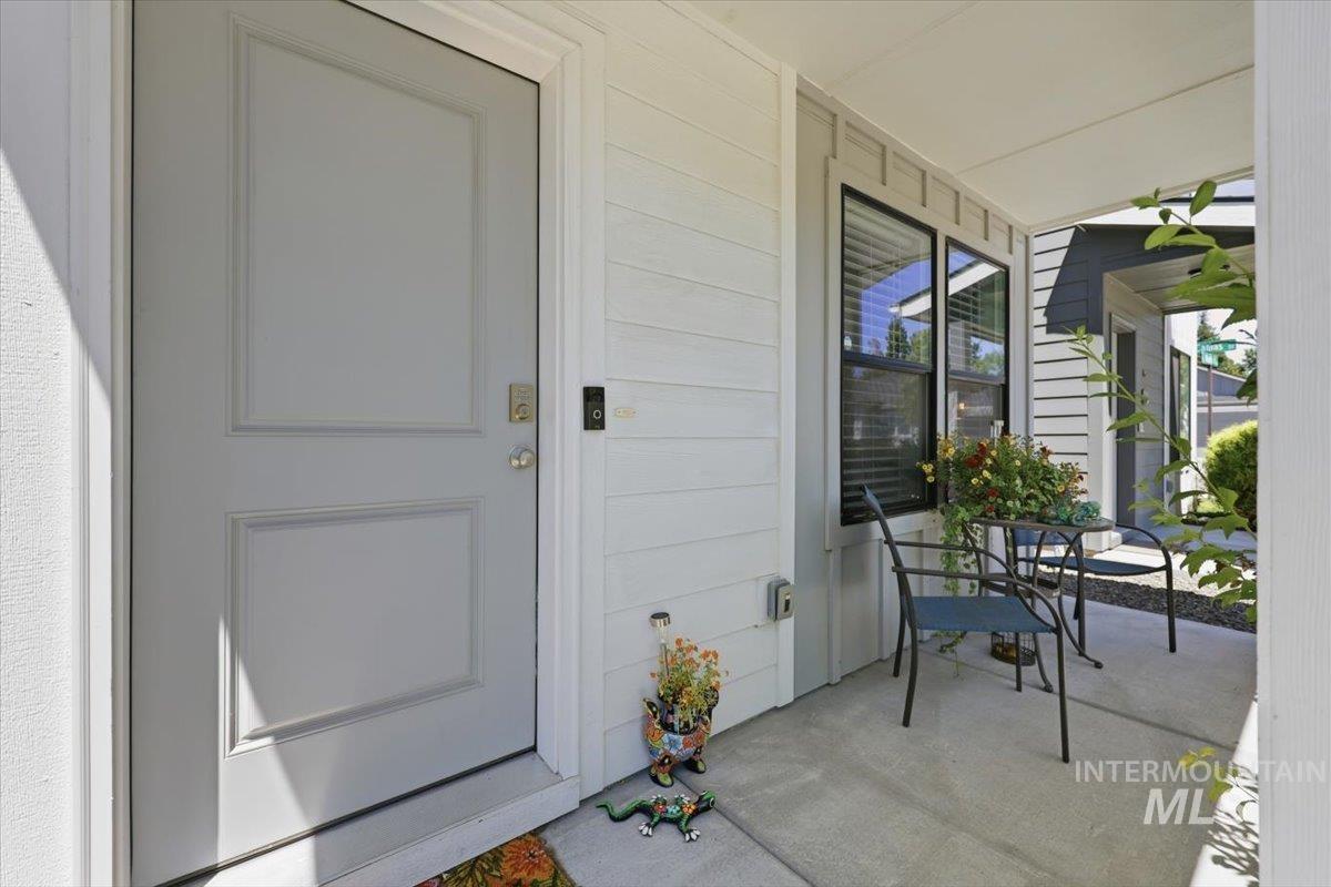 941 S Wavetrain, Boise, Idaho 83709-0000, 2 Bedrooms, 1.5 Bathrooms, Residential For Sale, Price $329,900, 98991751