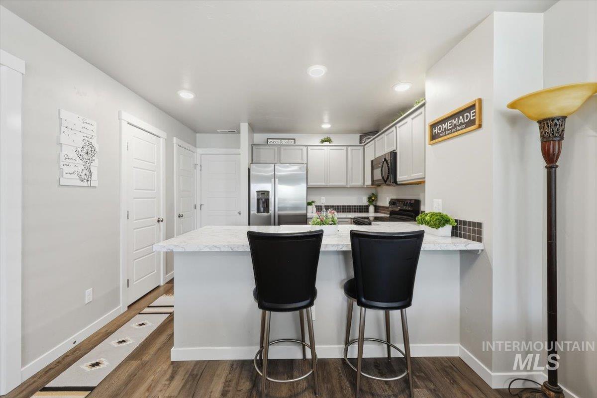 941 S Wavetrain, Boise, Idaho 83709-0000, 2 Bedrooms, 1.5 Bathrooms, Residential For Sale, Price $329,900, 98991751