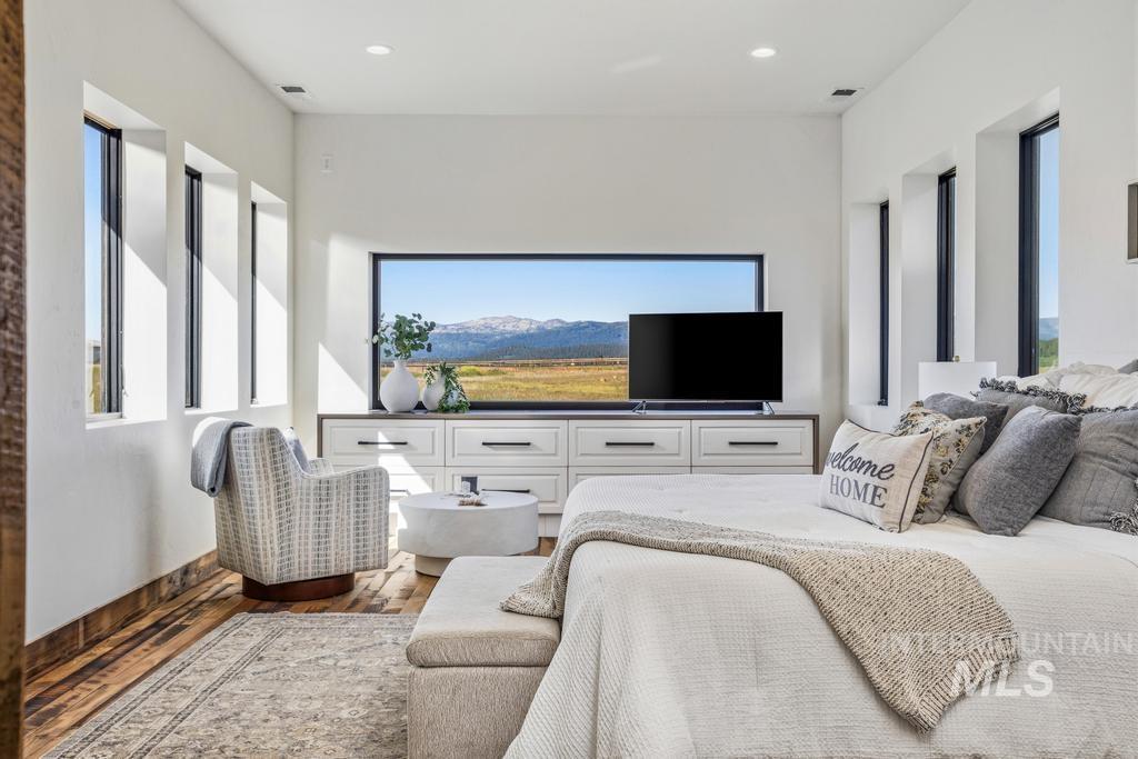 14108 Piper Lane, McCall, Idaho 83638, 4 Bedrooms, 5 Bathrooms, Residential For Sale, Price $2,499,000, 98991752