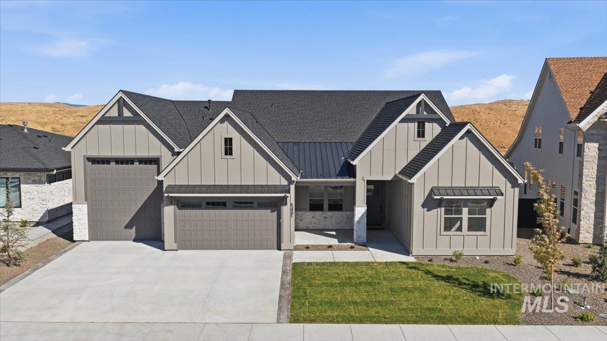 5431 W Haughburn Dr, Eagle, Idaho 83616, 3 Bedrooms, 2.5 Bathrooms, Residential For Sale, Price $1,099,000,MLS 98991753