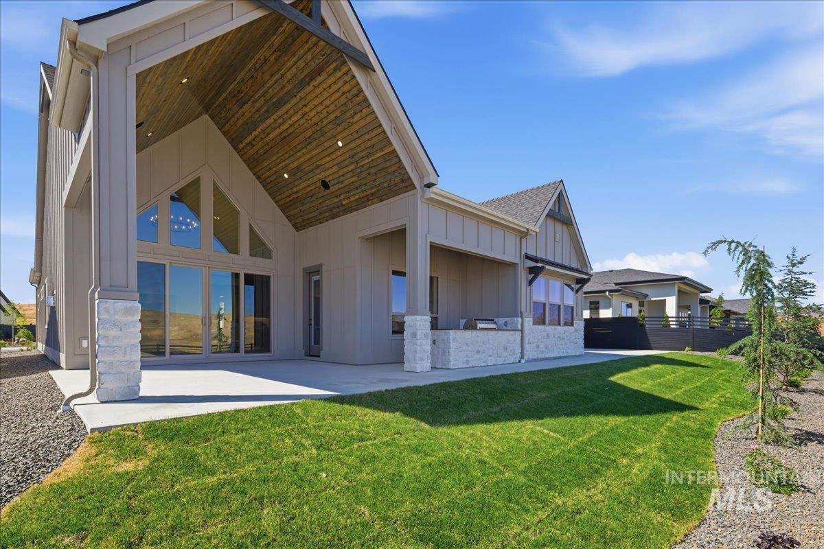 5431 W Haughburn Dr, Eagle, Idaho 83616, 3 Bedrooms, 2.5 Bathrooms, Residential For Sale, Price $1,099,000,MLS 98991753