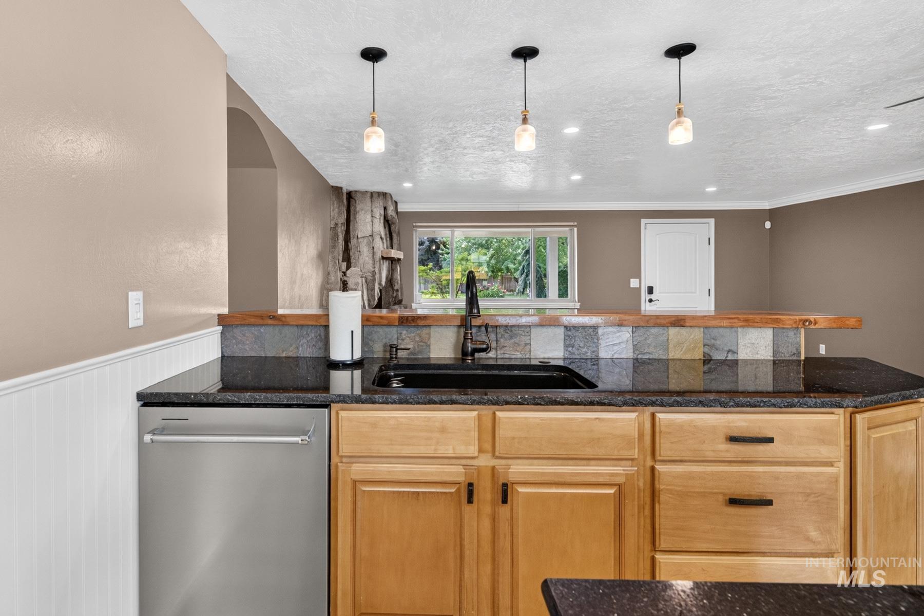 9622 W Delaware St, Boise, Idaho 83709, 3 Bedrooms, 2 Bathrooms, Residential For Sale, Price $639,000, 98991754