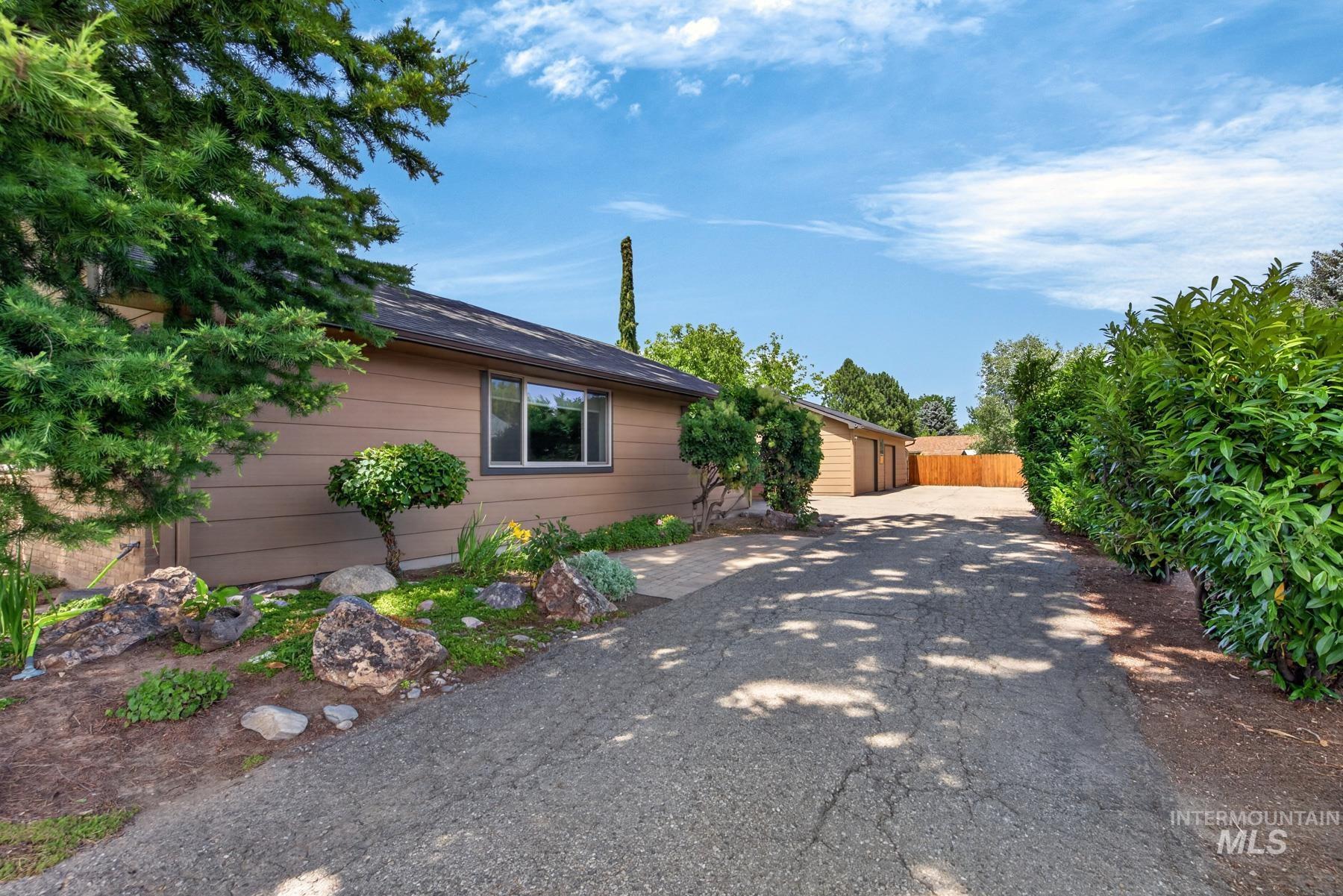 9622 W Delaware St, Boise, Idaho 83709, 3 Bedrooms, 2 Bathrooms, Residential For Sale, Price $639,000, 98991754