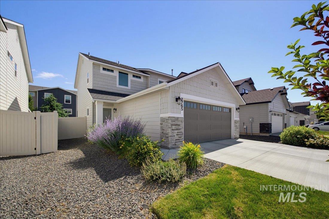 2765 E Jasmine St, Meridian, Idaho 83646, 3 Bedrooms, 2.5 Bathrooms, Residential For Sale, Price $419,000, 98991757