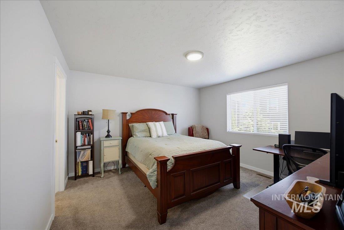 2765 E Jasmine St, Meridian, Idaho 83646, 3 Bedrooms, 2.5 Bathrooms, Residential For Sale, Price $419,000, 98991757