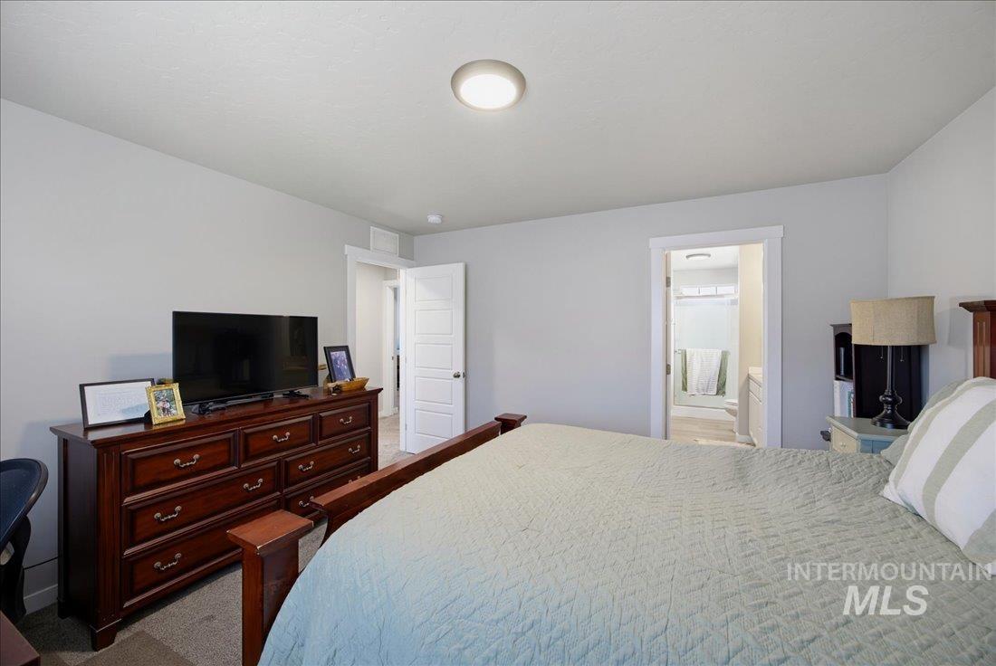 2765 E Jasmine St, Meridian, Idaho 83646, 3 Bedrooms, 2.5 Bathrooms, Residential For Sale, Price $419,000, 98991757