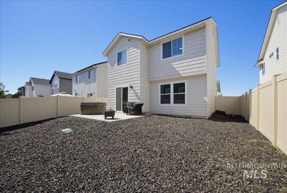 2765 E Jasmine St, Meridian, Idaho 83646, 3 Bedrooms, 2.5 Bathrooms, Residential For Sale, Price $419,000, 98991757