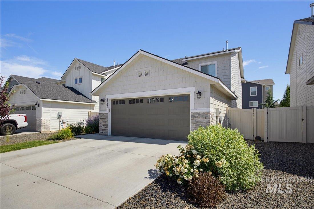 2765 E Jasmine St, Meridian, Idaho 83646, 3 Bedrooms, 2.5 Bathrooms, Residential For Sale, Price $419,000, 98991757