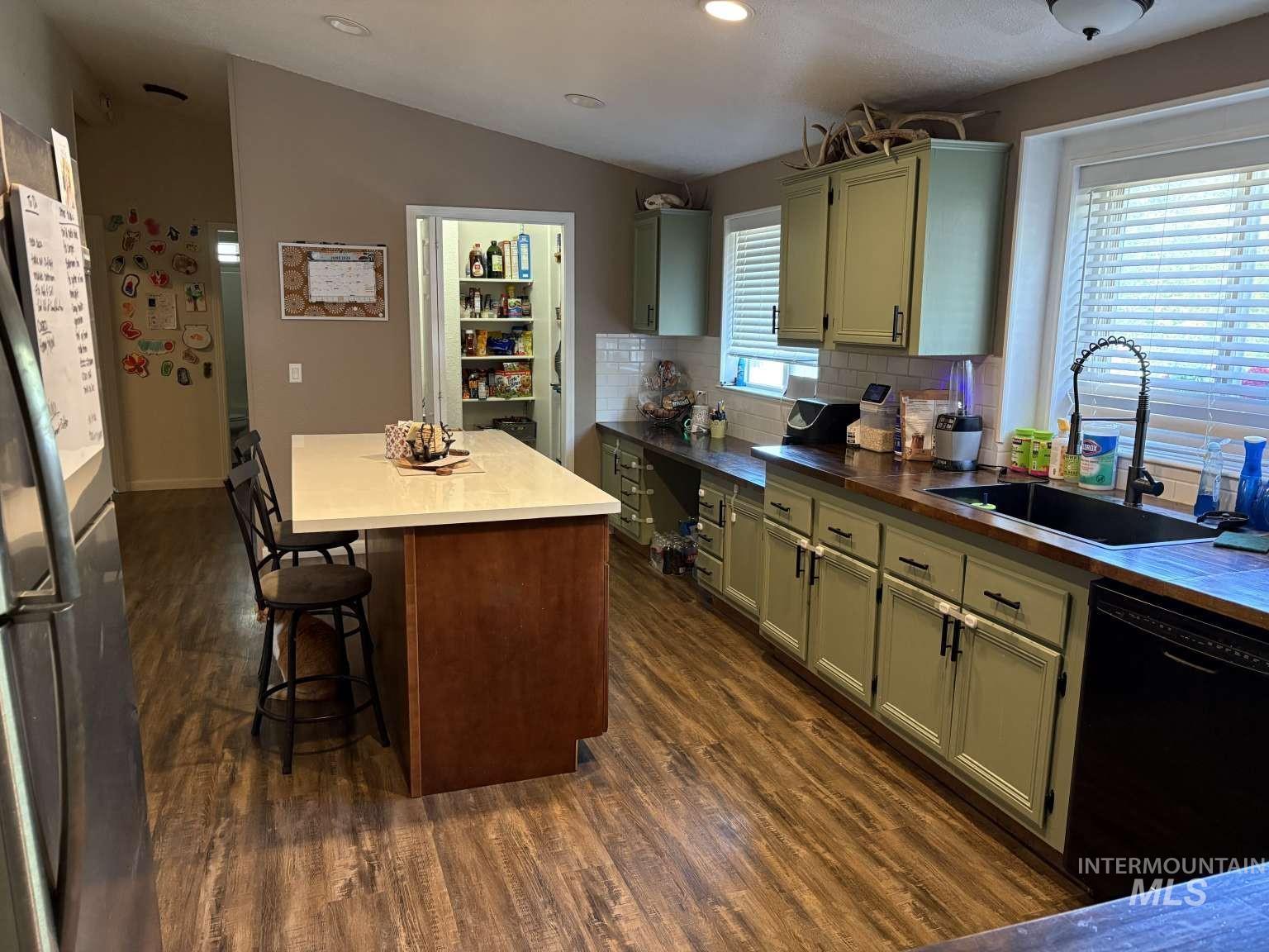 12657 Indio Ave, Orofino, Idaho 83544, 3 Bedrooms, 2 Bathrooms, Residential For Sale, Price $379,900, 98991758