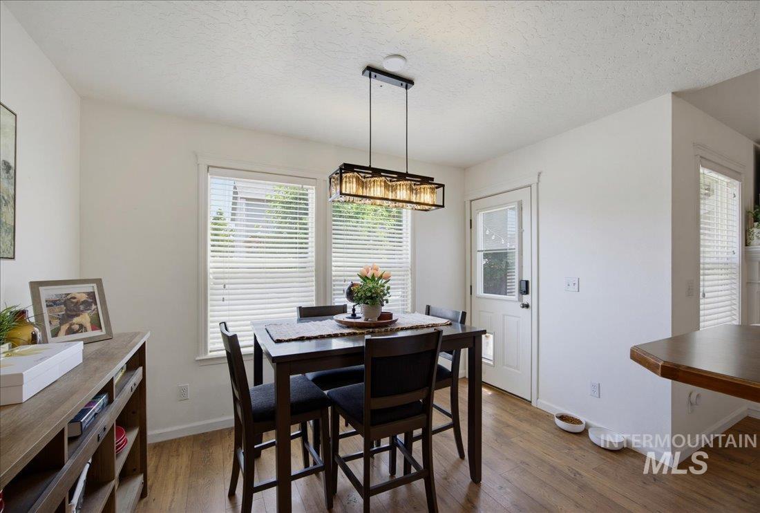 1708 S Glasgow Ave, Nampa, Idaho 83686, 3 Bedrooms, 2 Bathrooms, Residential For Sale, Price $425,000, 98991759