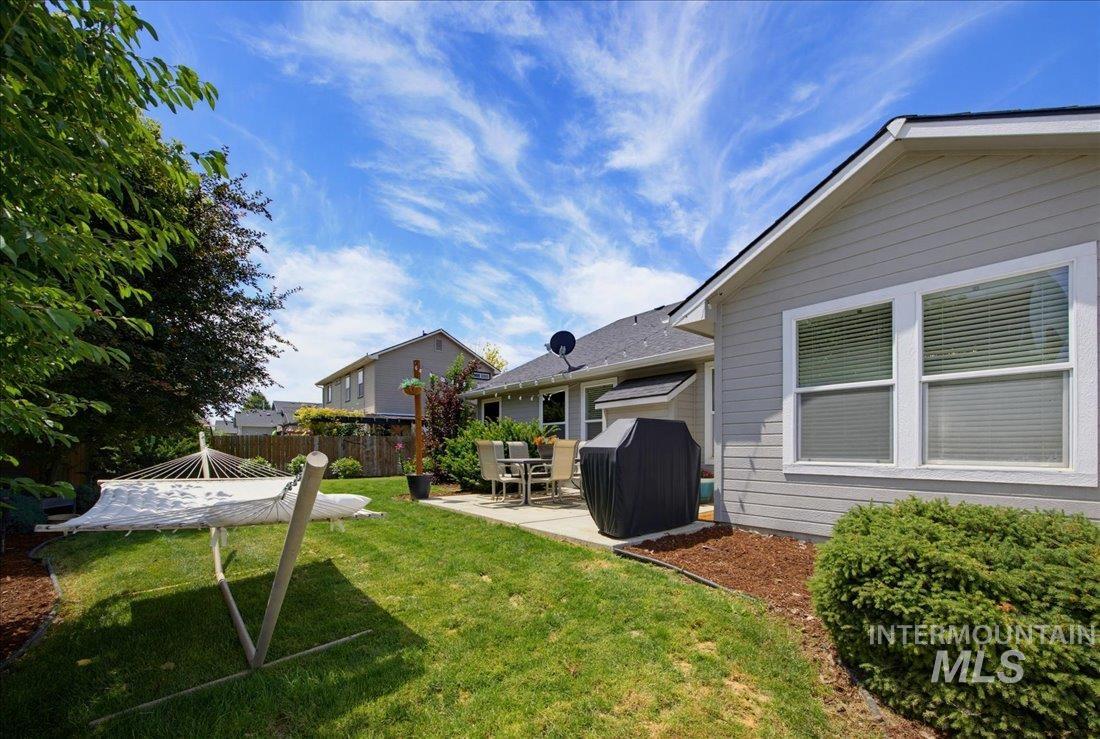 1708 S Glasgow Ave, Nampa, Idaho 83686, 3 Bedrooms, 2 Bathrooms, Residential For Sale, Price $425,000, 98991759