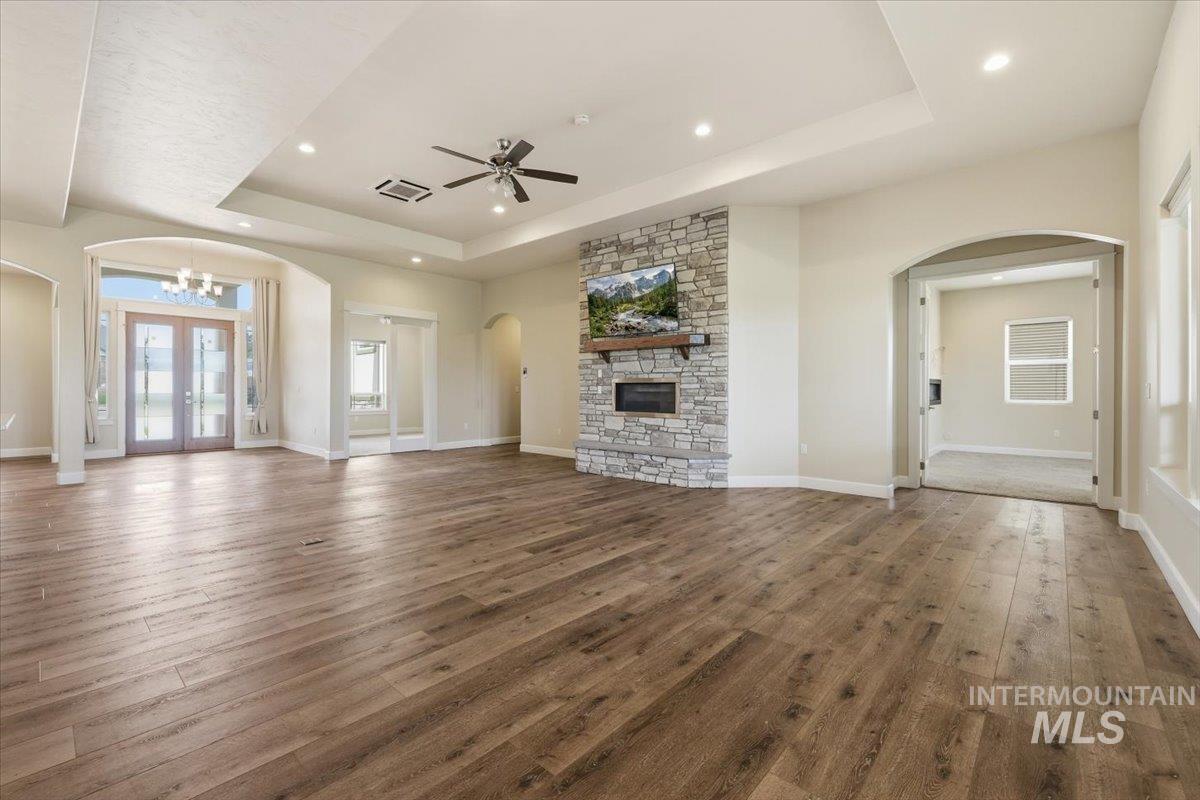 11274 W Royal Ridge Ct, Nampa, Idaho 83686, 4 Bedrooms, 3 Bathrooms, Residential For Sale, Price $975,000,MLS 98991760