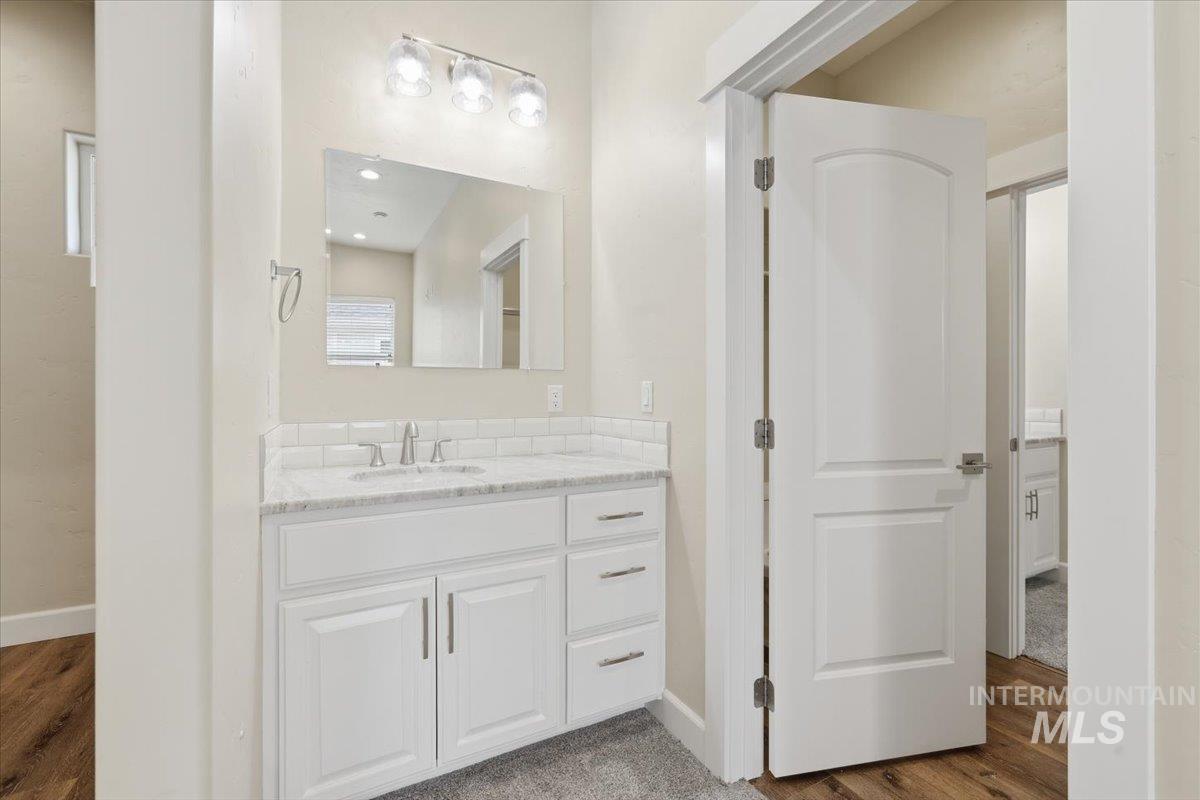 11274 W Royal Ridge Ct, Nampa, Idaho 83686, 4 Bedrooms, 3 Bathrooms, Residential For Sale, Price $975,000,MLS 98991760