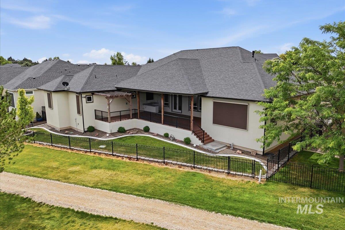 11274 W Royal Ridge Ct, Nampa, Idaho 83686, 4 Bedrooms, 3 Bathrooms, Residential For Sale, Price $975,000,MLS 98991760