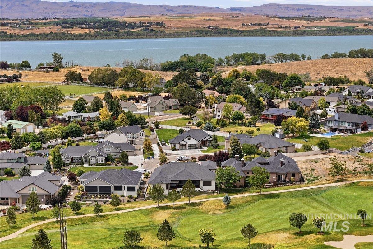 11274 W Royal Ridge Ct, Nampa, Idaho 83686, 4 Bedrooms, 3 Bathrooms, Residential For Sale, Price $975,000,MLS 98991760