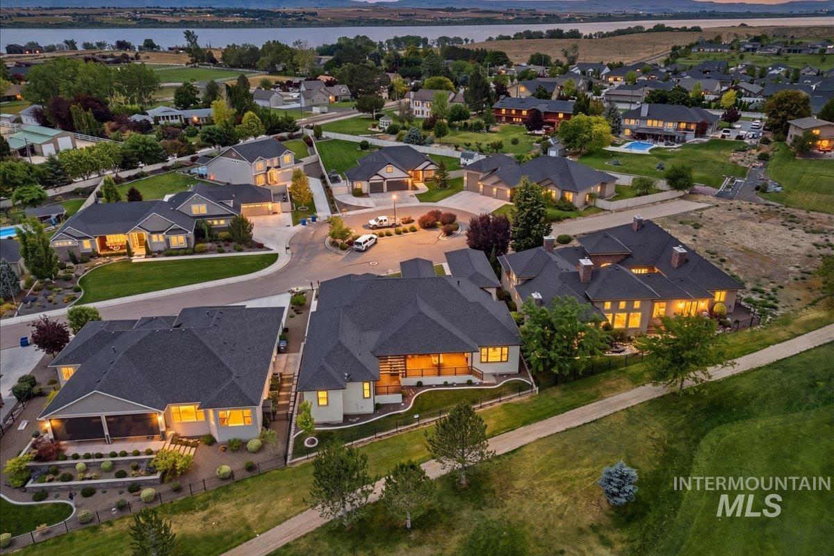 11274 W Royal Ridge Ct, Nampa, Idaho 83686, 4 Bedrooms, 3 Bathrooms, Residential For Sale, Price $975,000,MLS 98991760