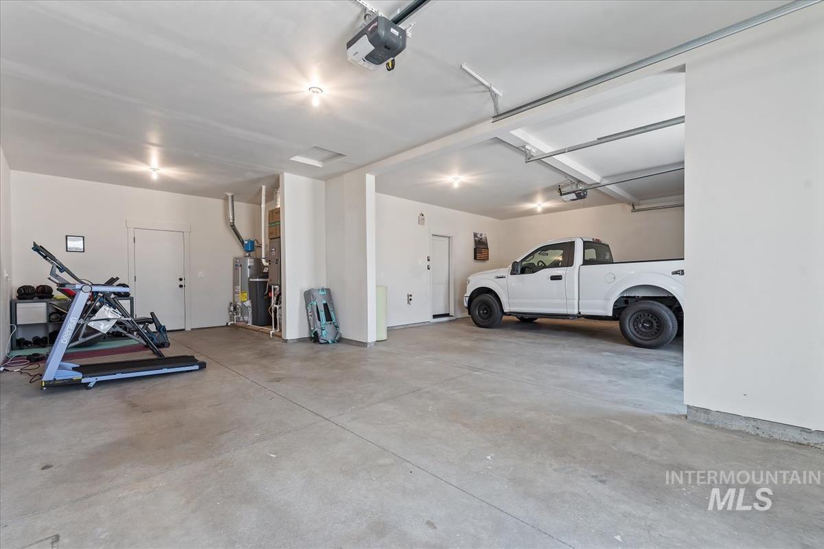 1495 W Fluorite St, Kuna, Idaho 83634, 3 Bedrooms, 2.5 Bathrooms, Residential For Sale, Price $589,000, 98991761
