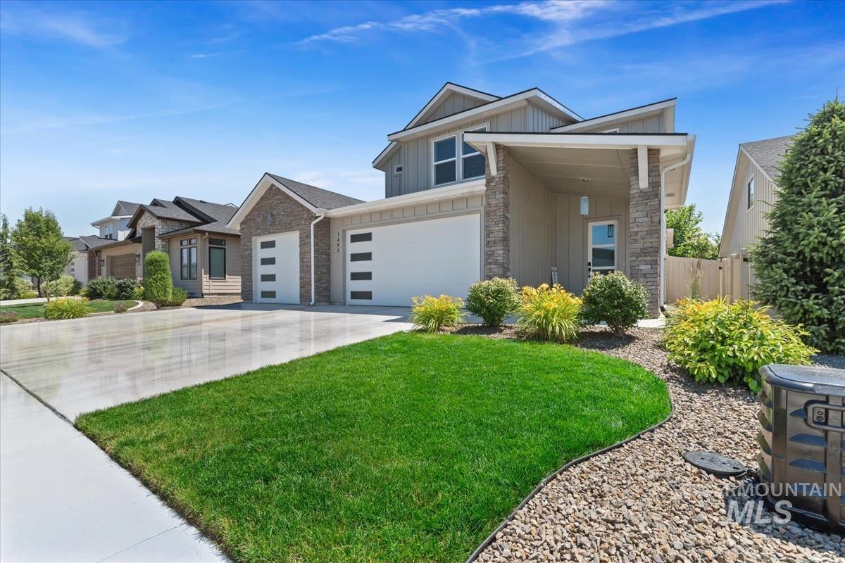 1495 W Fluorite St, Kuna, Idaho 83634, 3 Bedrooms, 2.5 Bathrooms, Residential For Sale, Price $589,000, 98991761