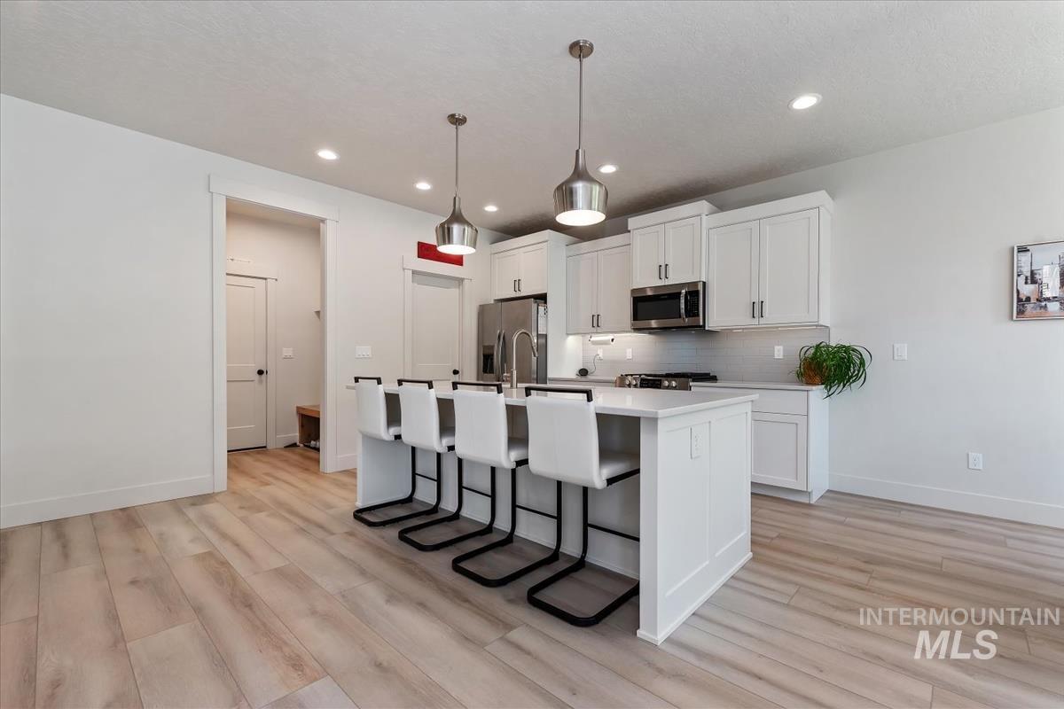 1495 W Fluorite St, Kuna, Idaho 83634, 3 Bedrooms, 2.5 Bathrooms, Residential For Sale, Price $589,000, 98991761